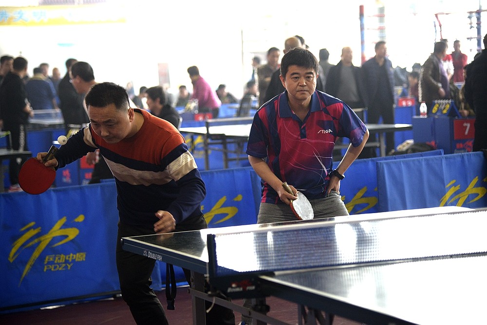 背景下的一 背景下的一